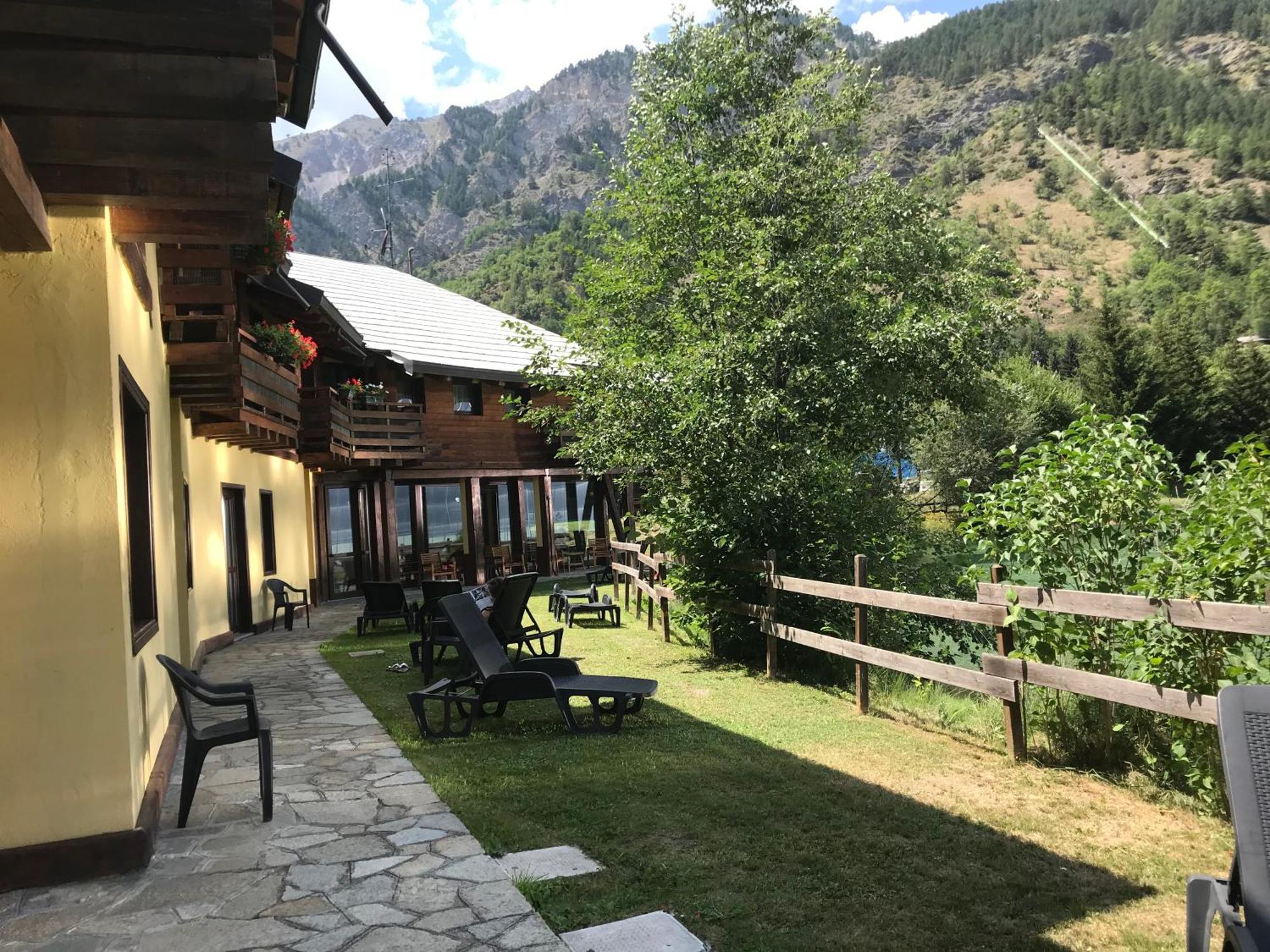 Hotel Cà Fiore Bardonecchia Exterior foto