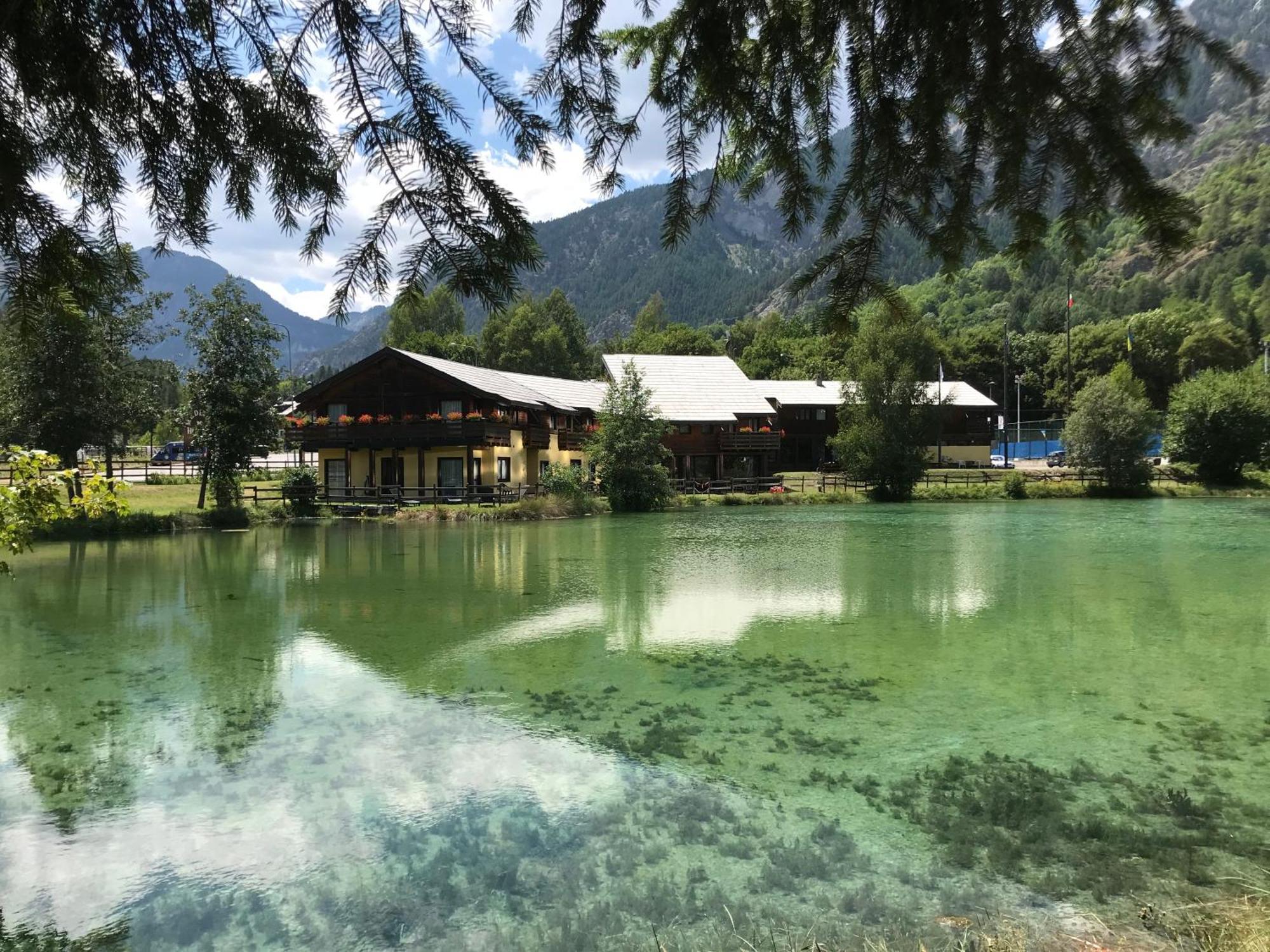 Hotel Cà Fiore Bardonecchia Exterior foto