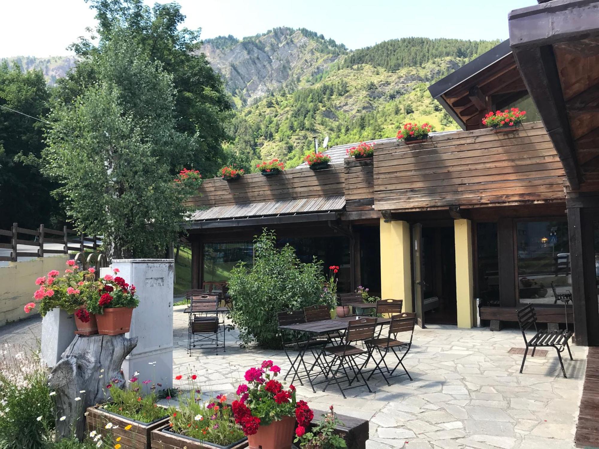 Hotel Cà Fiore Bardonecchia Exterior foto