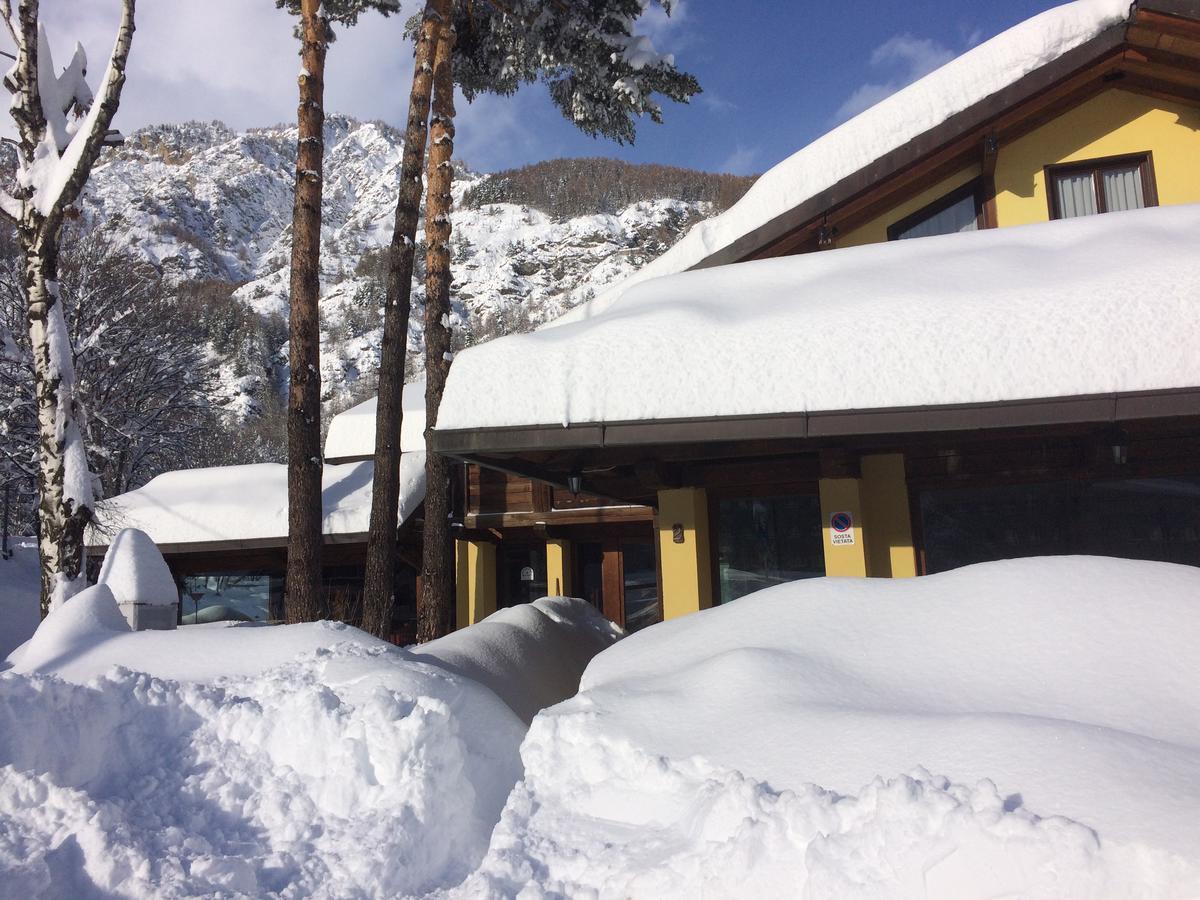 Hotel Cà Fiore Bardonecchia Exterior foto